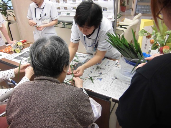 岡田看護師による手芸教室